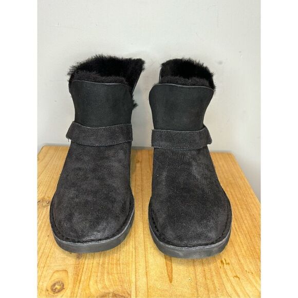 UGG Women's Zariyah Water Repellent Shearling Suede Ankle Bootie Black Size 7.5 - Picture 3 of 7